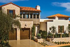 Rhinestone Rubble thin veneer installed on home project exterior walls