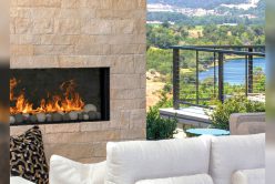 Outdoor fireplace with Nadia Neo Ledge: Sawn wall