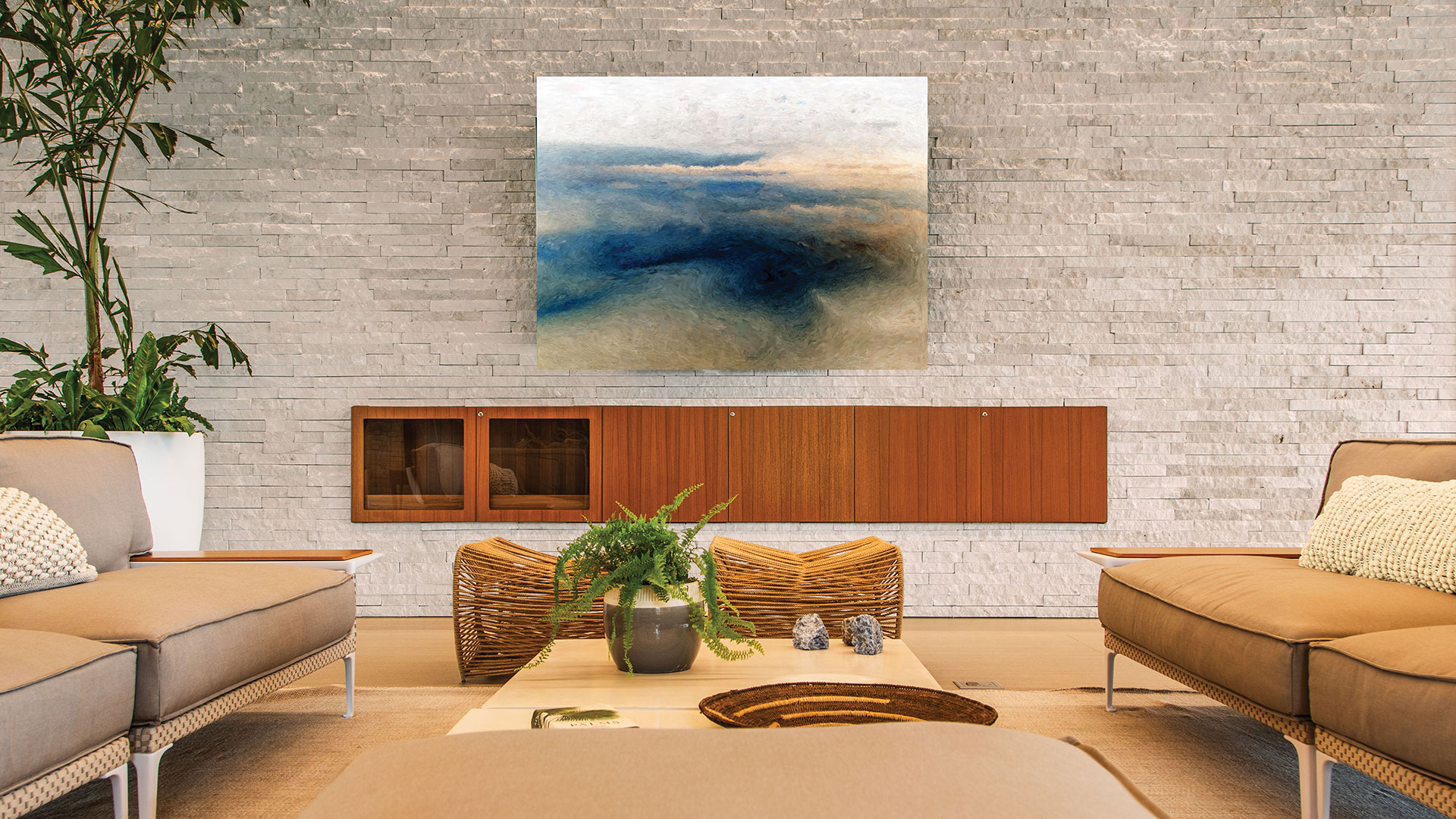 Stella Neo Ledge: Split thin veneer interior wall installation for entertainment area