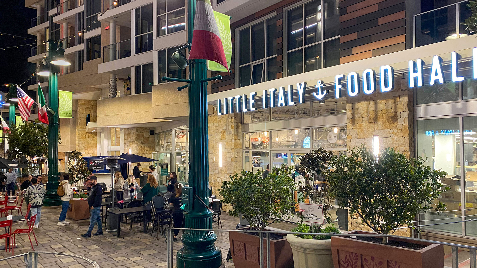 Montgomery Gold Traditional natural stone thin veneer installed on exterior wall of commercial business.